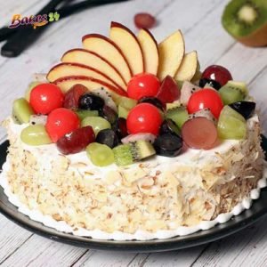 grapes-special-topped-mix-fruit-cake
