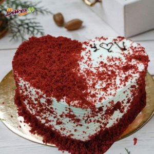 love-heart-shaped-red-velvet-cake