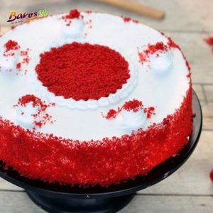 round-shape-red-velvet-cake