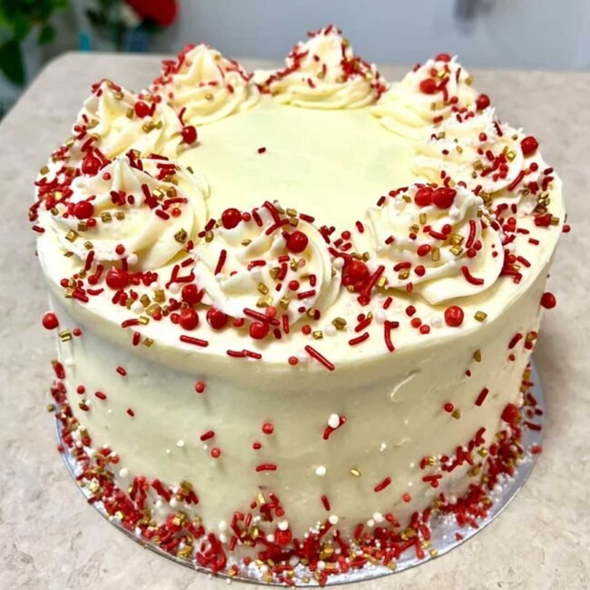 White Choco Red Velvet Cake White Choco Red Velvet Cake