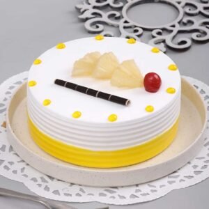 classic-pineapple-cream-cake