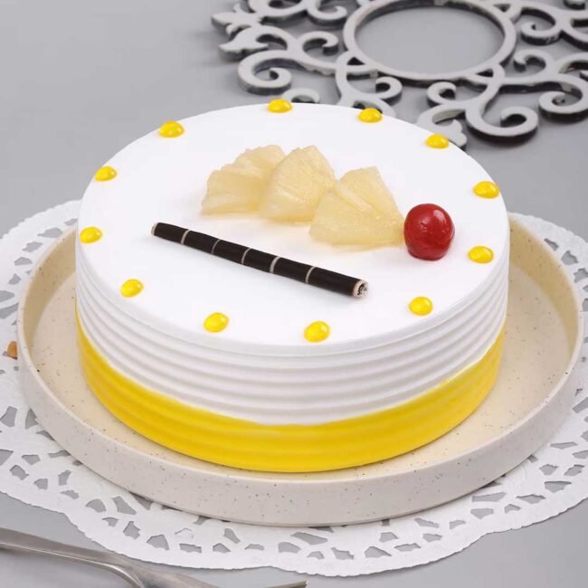 classic-pineapple-cream-cake