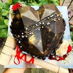 Diamond heart pinata cake