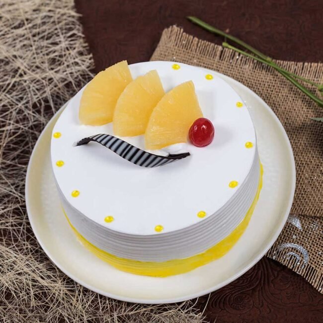 elegant-pineapple-party-cake elegant-pineapple-party-cake