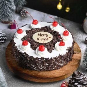 festive-forest-cream-cake