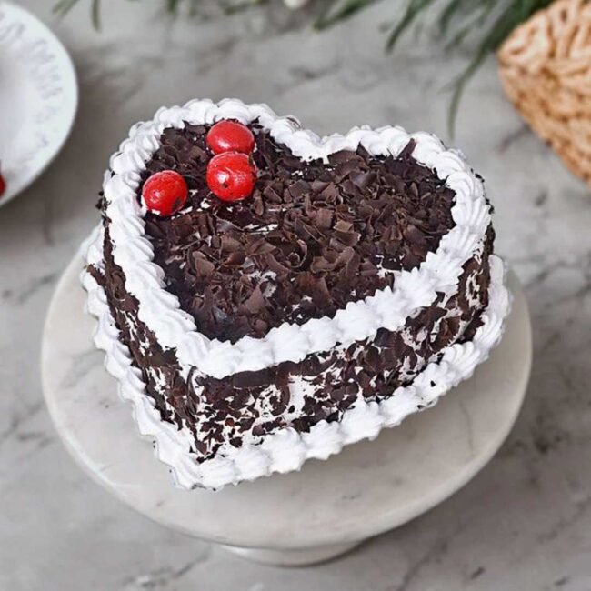 heart-shape-black-forest-cake