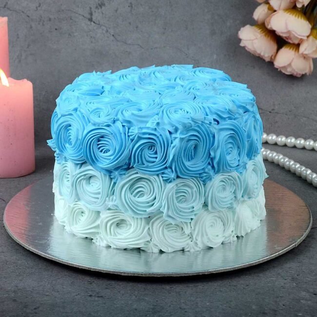 royal-white-forest-vanilla-cake
