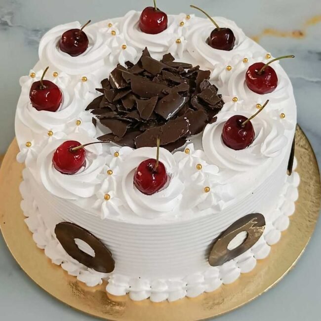 supreme-cherry-cream-cake