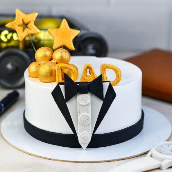 classic-tuxedo-dad-cake classic-tuxedo-dad-cake