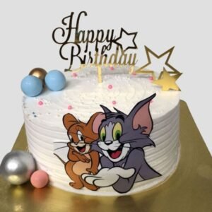 creamy-tom-and-jerry-birthday-cake-with-toppers